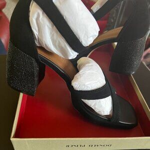 Donald Pliner Trista Shoe Size 9 Brand New